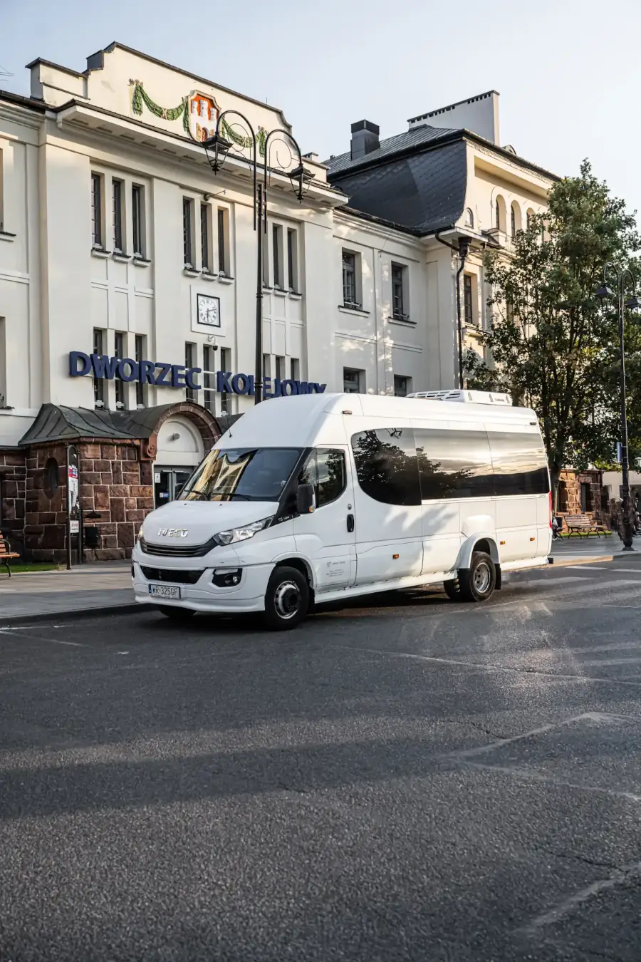 Bus z kierowcą Radom – wynajem busów z profesjonalnym kierowc